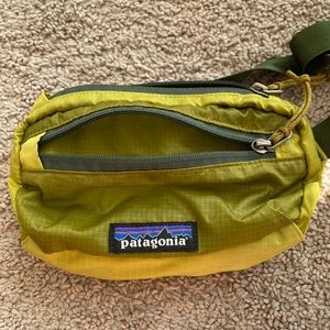 Patagonia light weight travel mini hip pack